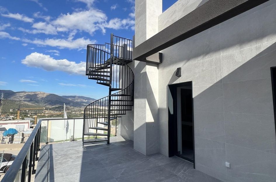 Halfvrijstaand in Barony of Polop