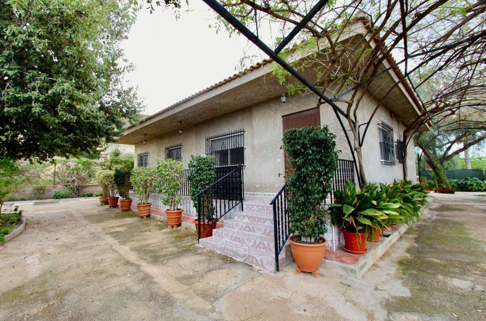 Villa in Cañadas de San Pedro