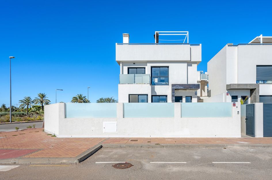 Villa in Los Alcázares