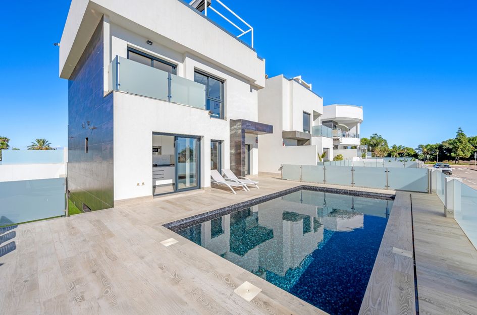 Villa in Los Alcázares