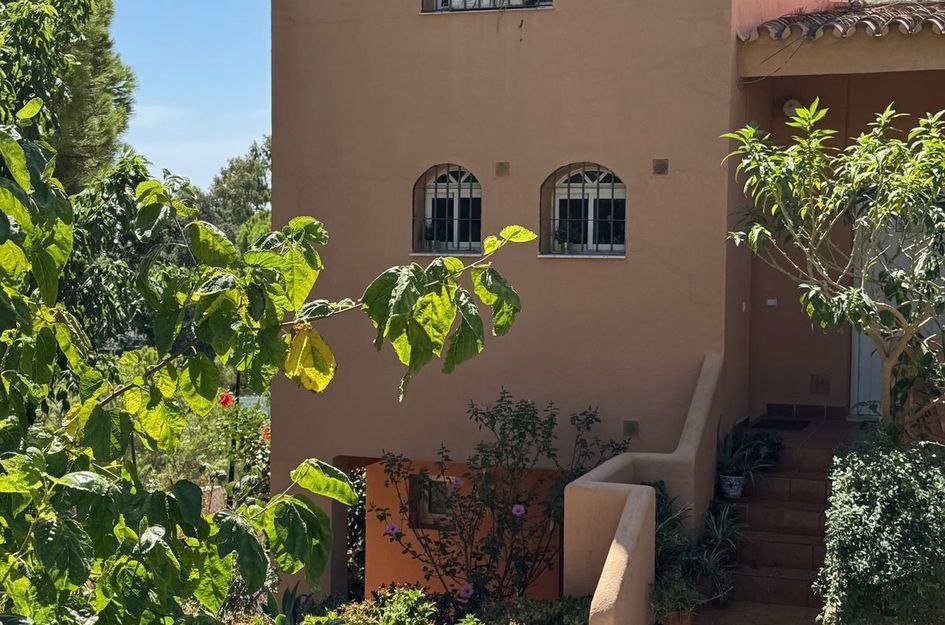 Appartement in Urbanización Puerto de Estepona