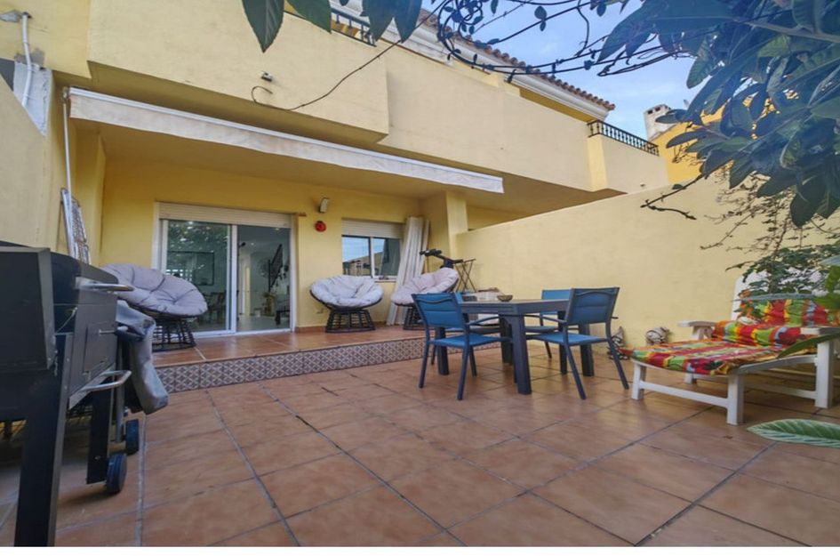 Huis in Urbanización Puerto de Estepona