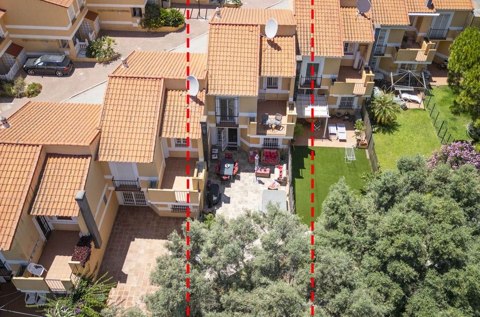 Huis in Puerto de la Duquesa