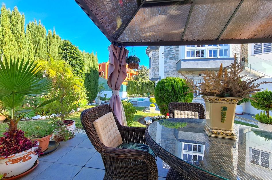 Villa in Urbanización Puerto de Estepona