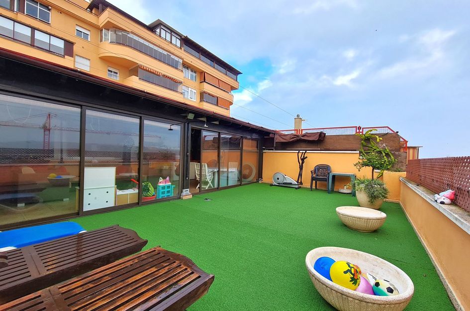 Penthouse in Urbanización Puerto de Estepona