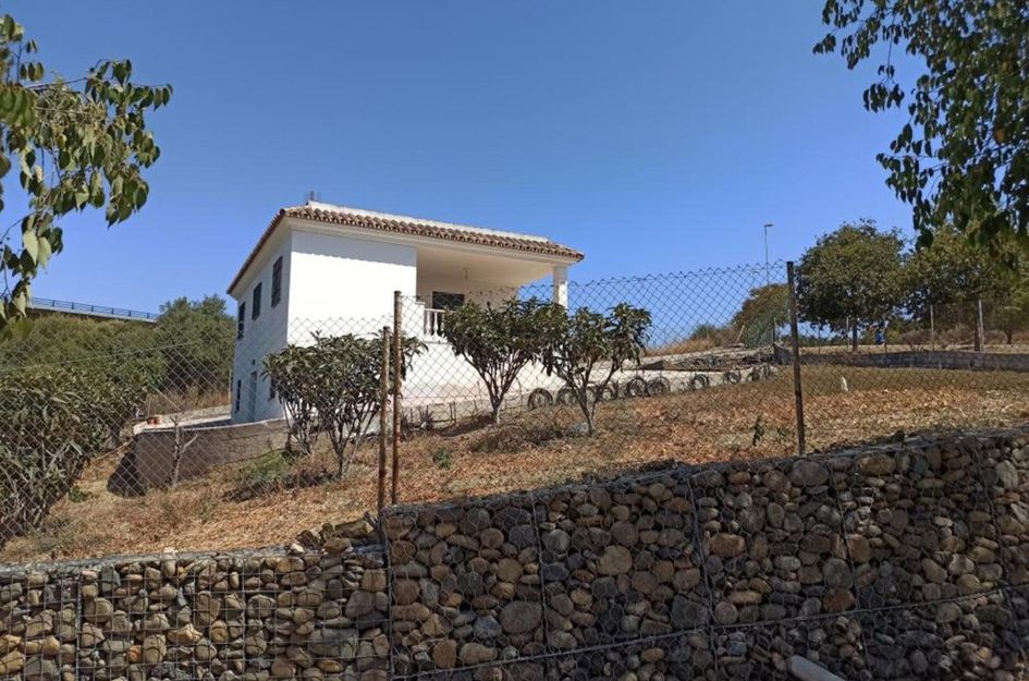 Villa in Urbanización Puerto de Estepona