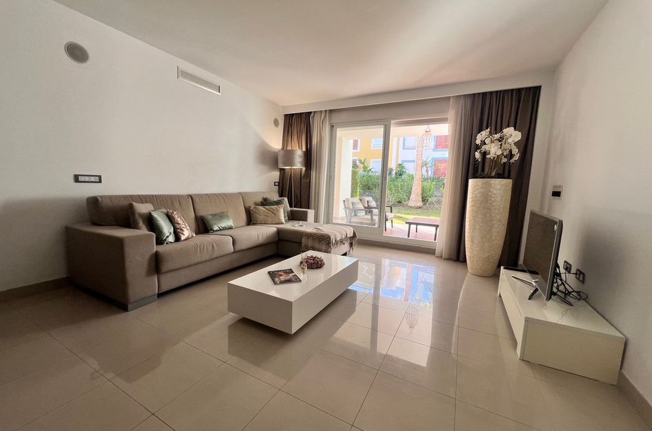 Appartement in Urbanización Puerto de Estepona