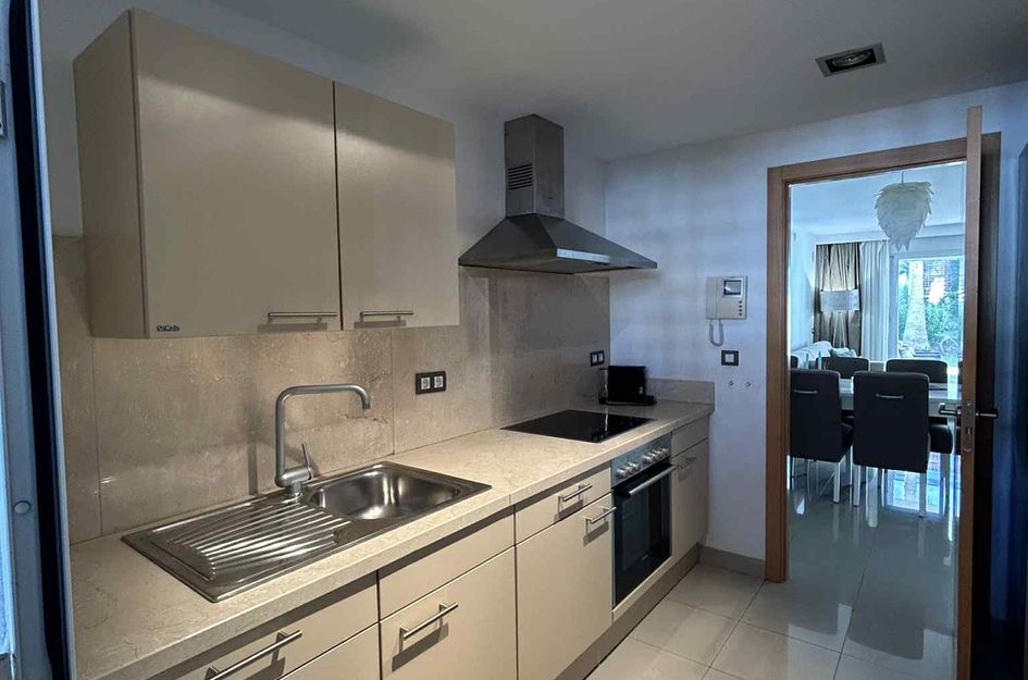 Appartement in Urbanización Puerto de Estepona