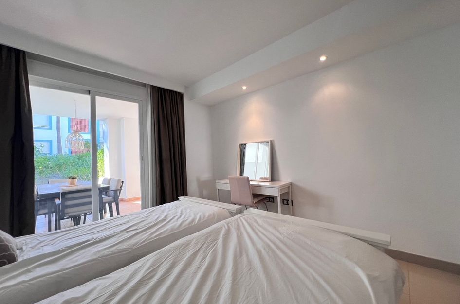 Appartement in Urbanización Puerto de Estepona