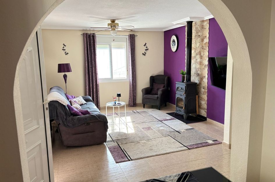 Villa in Jerónimo y Avileses