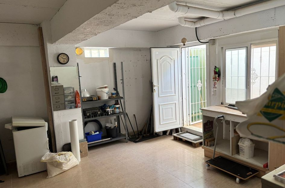 Villa in Jerónimo y Avileses