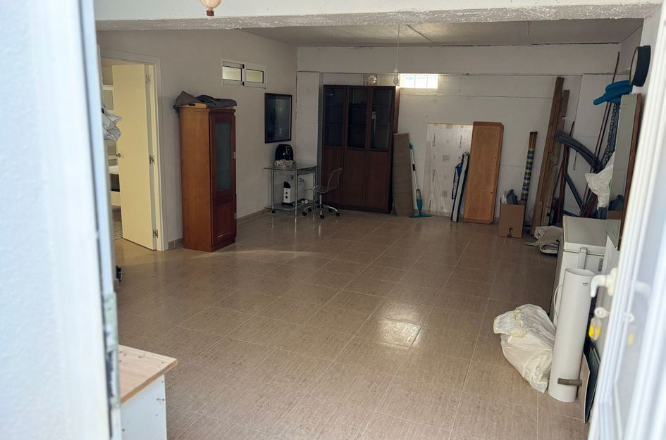 Villa in Jerónimo y Avileses