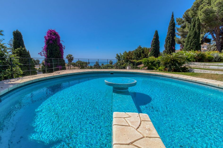 Villa in Benalmádena