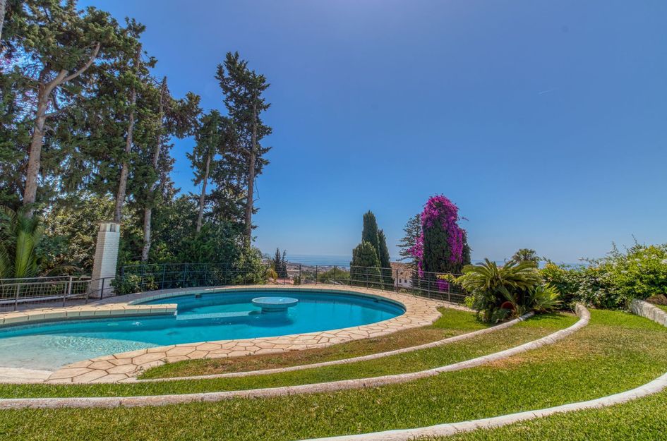 Villa in Benalmádena