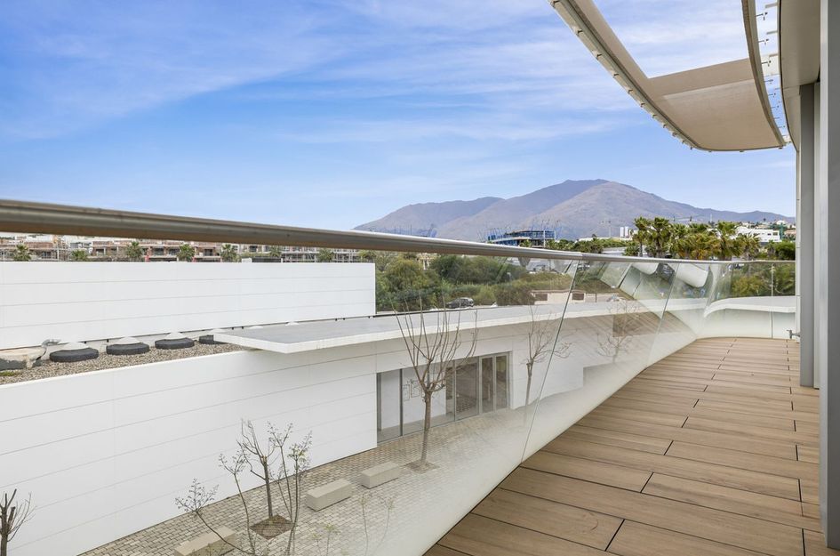 Appartement in Urbanización Puerto de Estepona