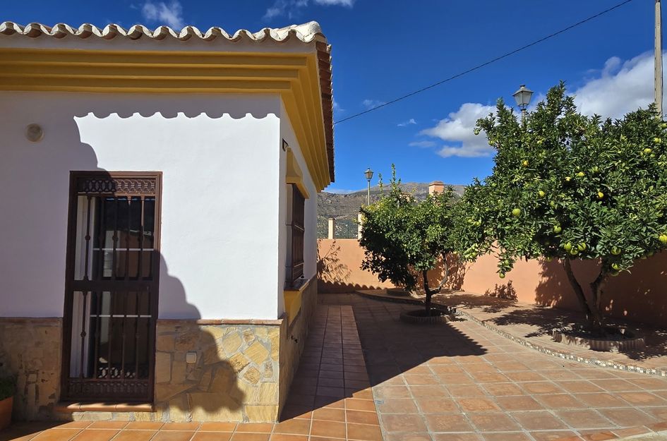 Villa in Alcaucín