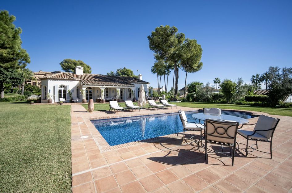 Villa in Atalaya Isdabe