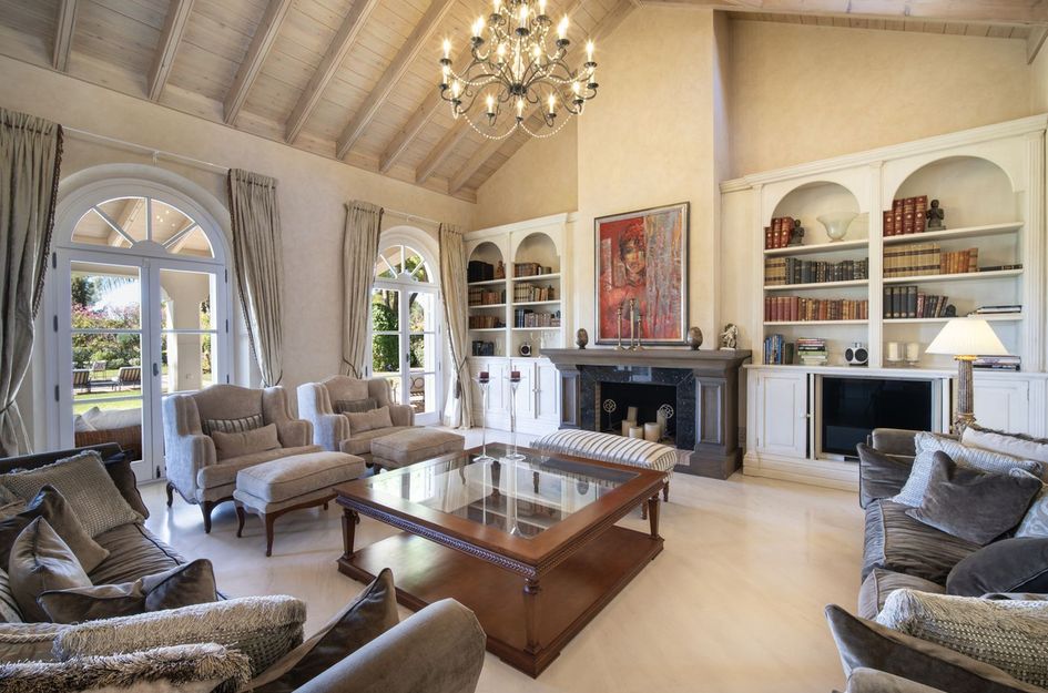 Villa in Atalaya Isdabe