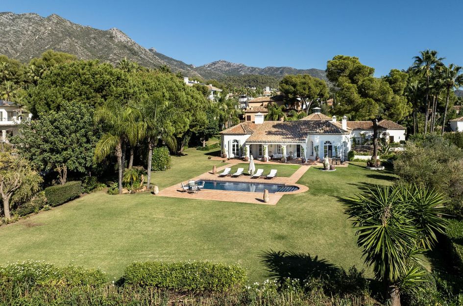 Villa in Atalaya Isdabe