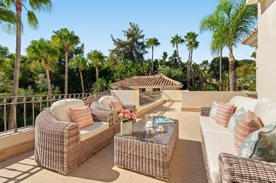 Villa in Atalaya Isdabe