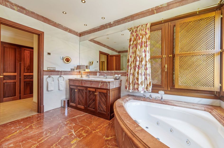 Villa in Atalaya Isdabe