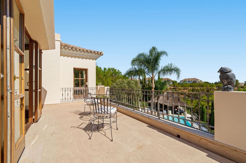 Villa in Atalaya Isdabe