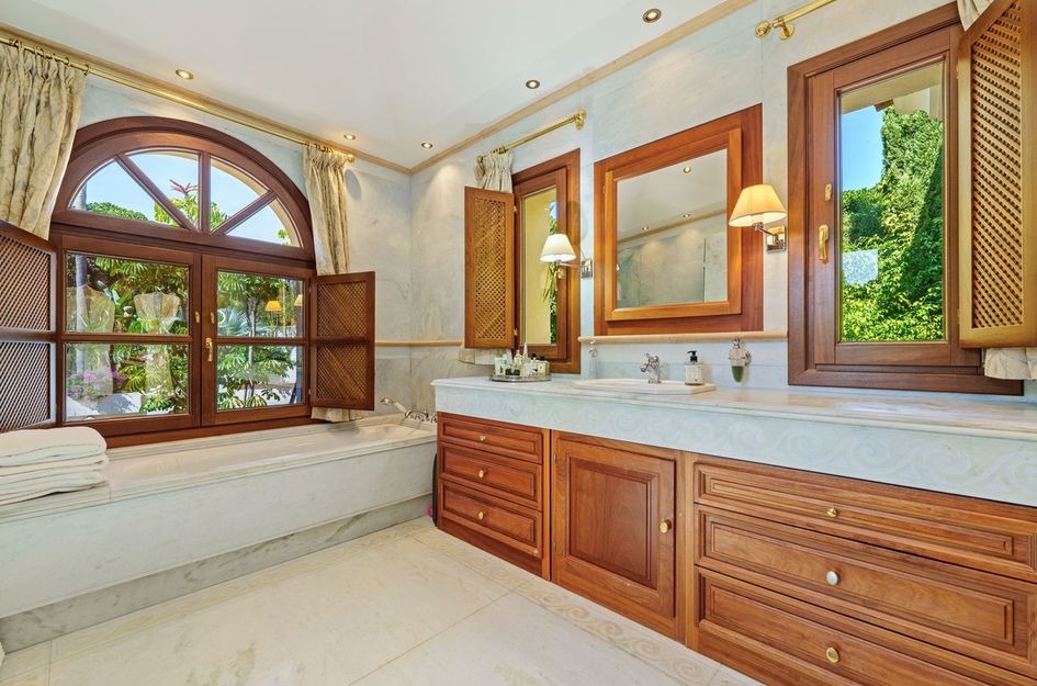 Villa in Atalaya Isdabe