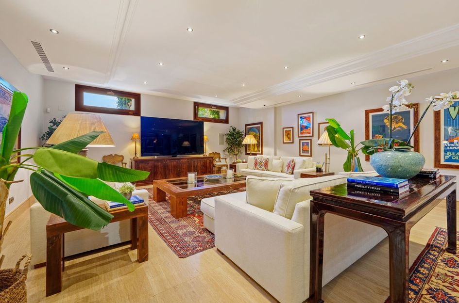 Villa in Atalaya Isdabe