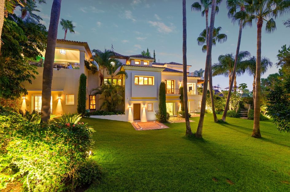 Villa in Atalaya Isdabe