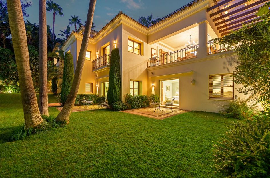 Villa in Atalaya Isdabe