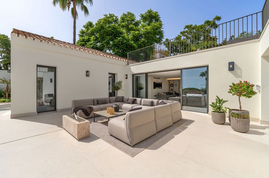 Villa in Atalaya Isdabe