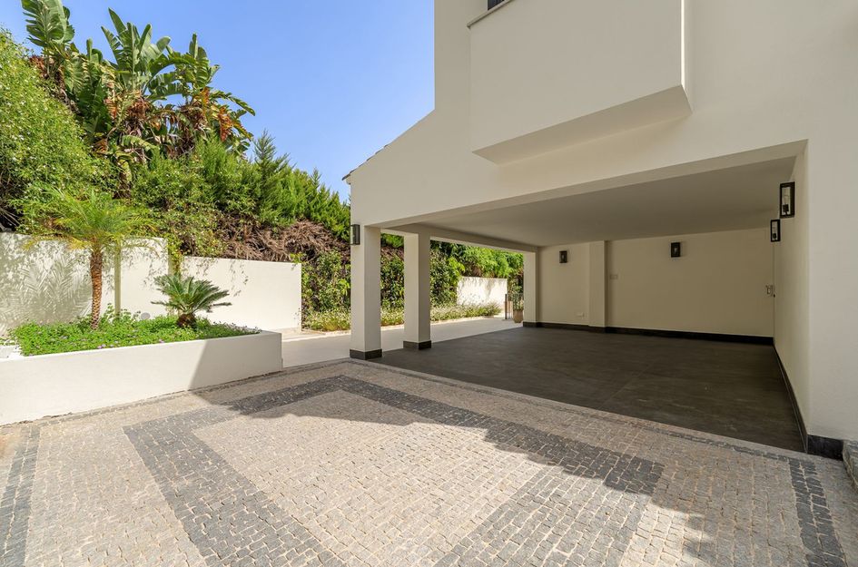 Villa in Atalaya Isdabe