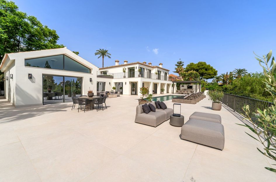 Villa in Atalaya Isdabe