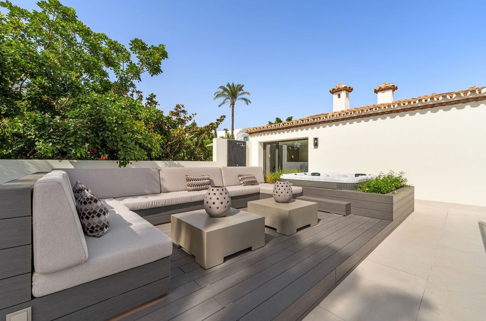 Villa in Atalaya Isdabe