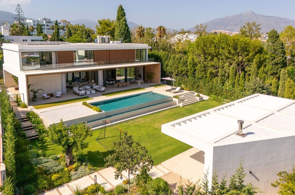 Villa in Atalaya Isdabe