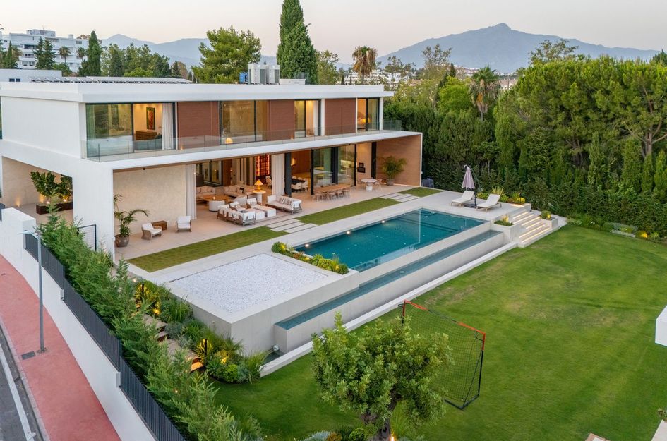 Villa in Atalaya Isdabe