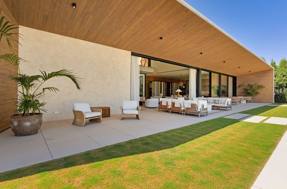 Villa in Atalaya Isdabe