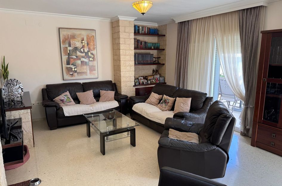 Penthouse in Urbanización Puerto de Estepona