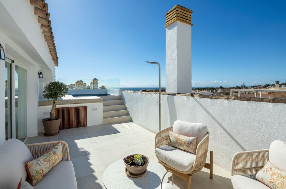 Penthouse in Atalaya Isdabe