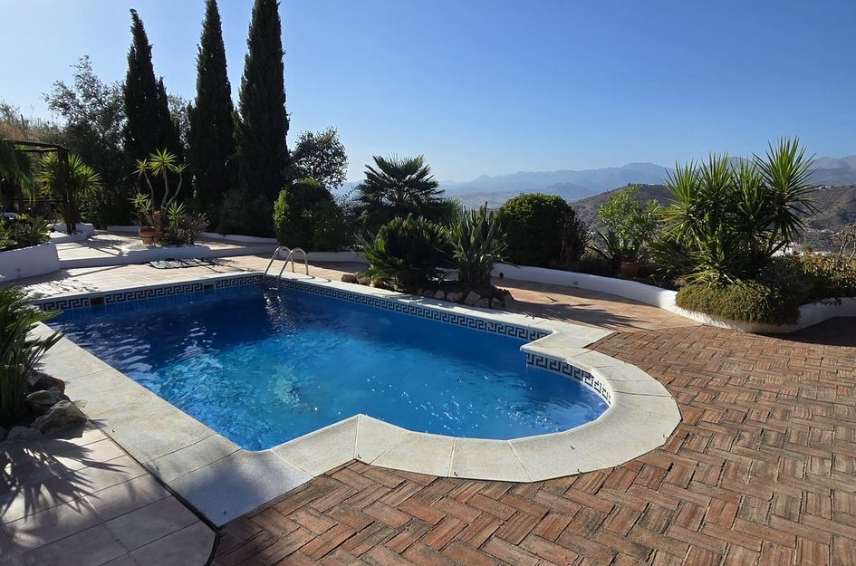 Villa in Canillas de Aceituno