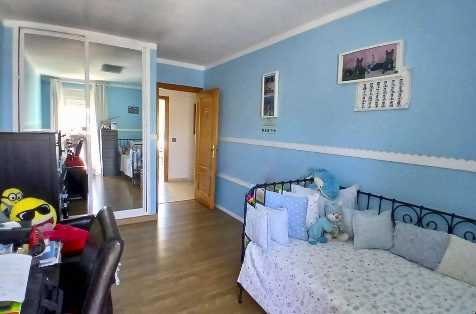 Appartement in Urbanización Puerto de Estepona