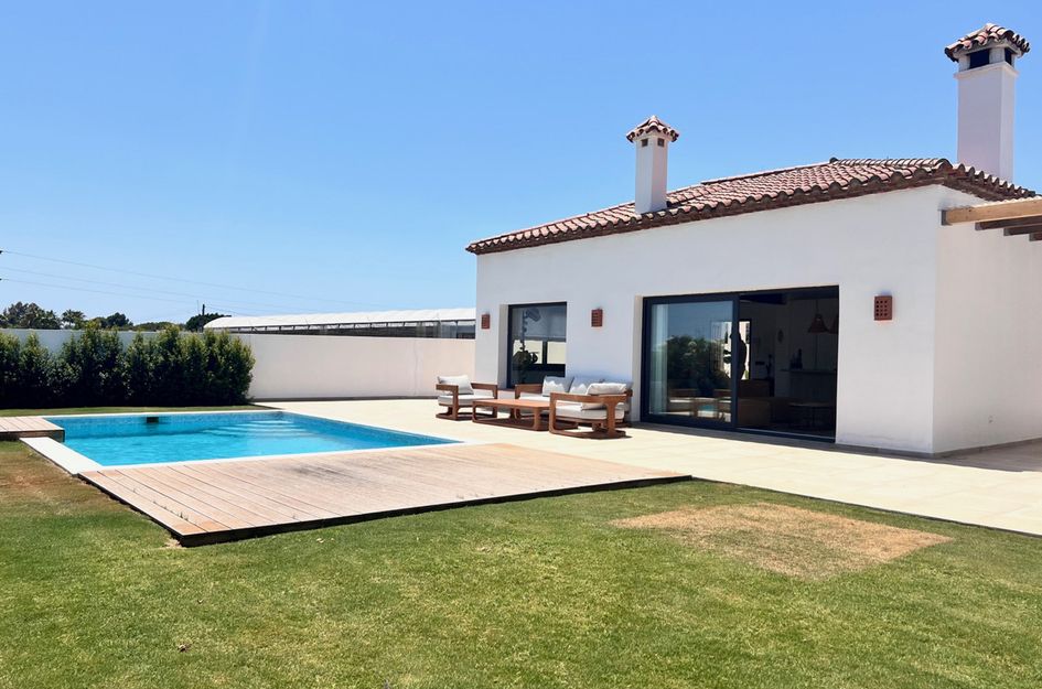 Villa in Urbanización Puerto de Estepona