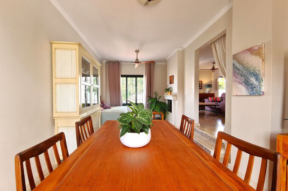 Huis in Puerto de la Duquesa