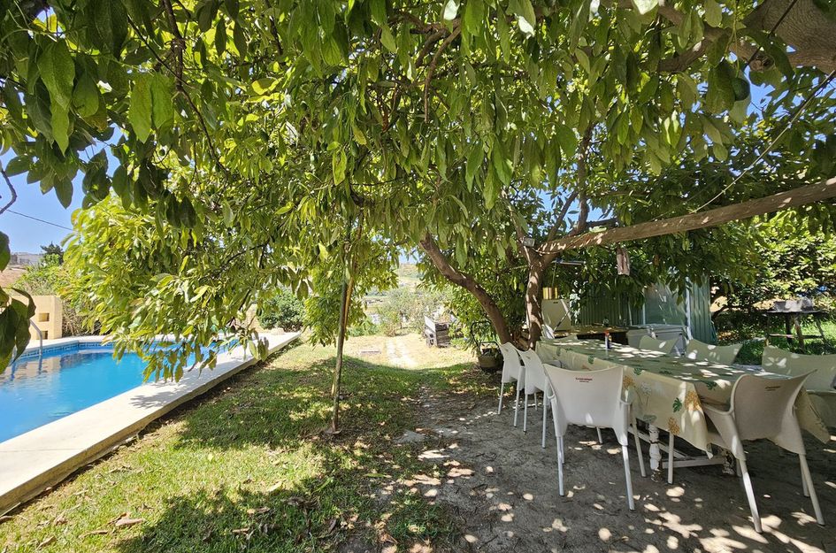 Villa in Casares