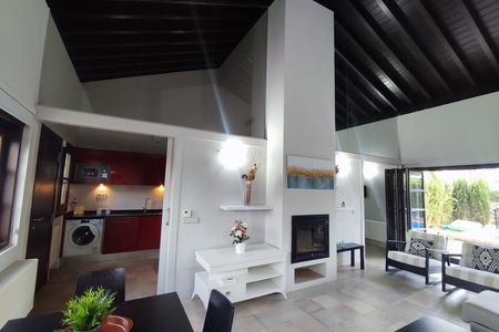 Villa in Jerónimo y Avileses