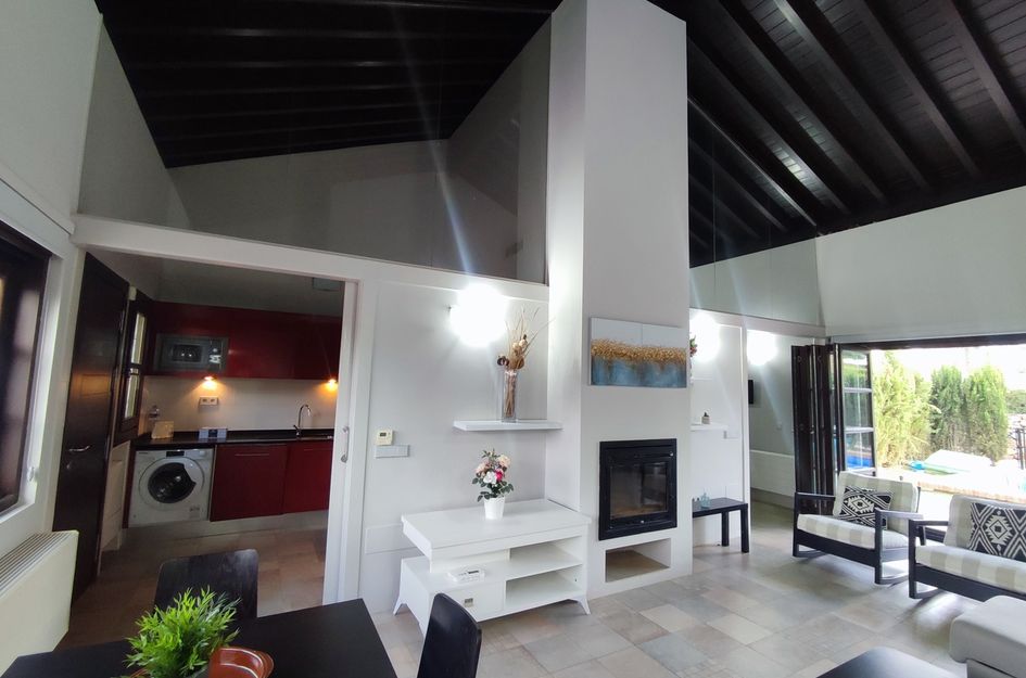 Villa in Jerónimo y Avileses