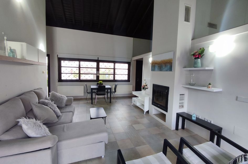 Villa in Jerónimo y Avileses