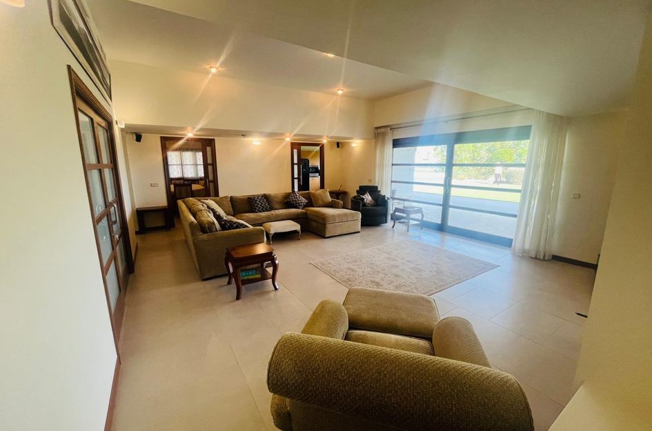 Villa in Jerónimo y Avileses