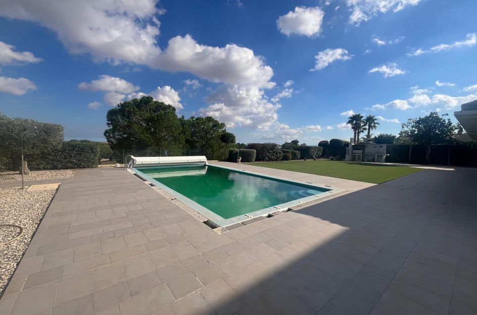 Villa in Jerónimo y Avileses