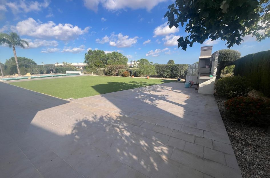 Villa in Jerónimo y Avileses